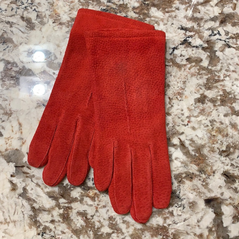 NWOT Women’s Red Suede Gloves